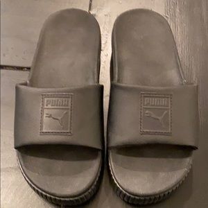 Puma platform slides sz 38 EUC